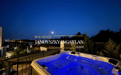 PANORÁMÁS, MODERN, LUXUS IKERHÁZ NAPELEMMEL